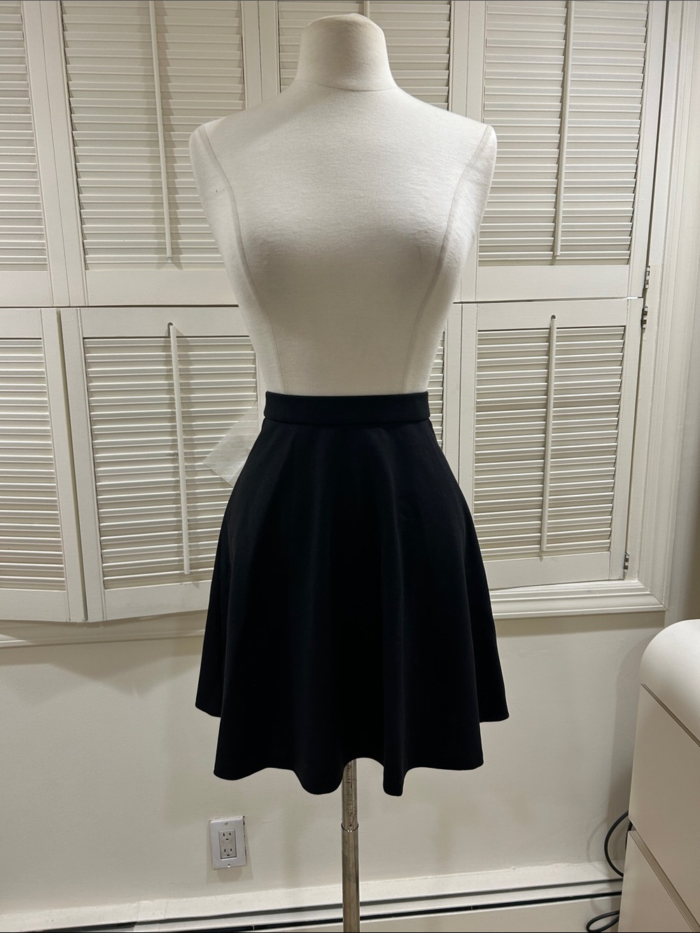 New! Halogen skirt in perfect condition with tags